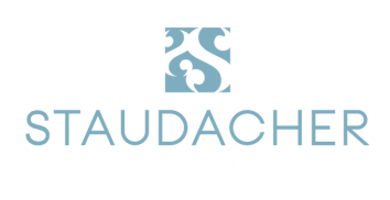 logo parfumerie staudacher bruneck